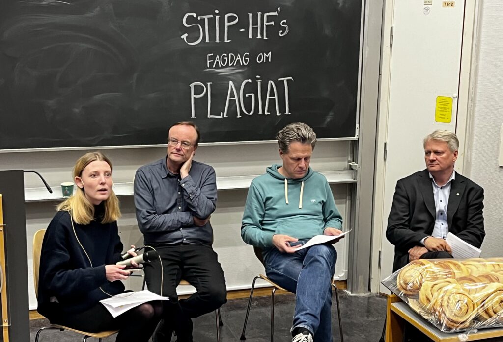 Stip-HF's Ellen Stark Theander leads a panel discussion on plagiarism with guests Torjus Midtgarden, Vidar Enebakk, and Ivar B. Prestbakmo